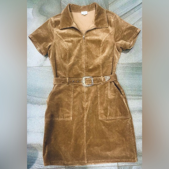 Le Lis Dresses & Skirts - Le Lis Brown Corduroy Zip Front Short Sleeve Dress with Gold Western Buckle Sz L
